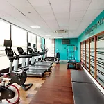 Novotel London West