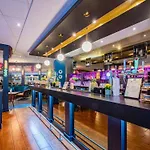 Novotel London West