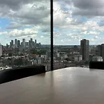 Goodman\'S Field - Skyline Residence
