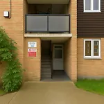 Urban Flat In Elephant & Castle - Few Minutes Walk To Big Ben & London Eye