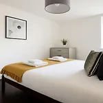 1-Bed Flat In Vibrant Lambeth