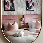Mina House Hotel