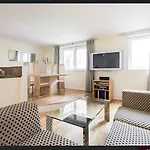 Canary Wharf Apartments