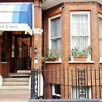 Merlyn Court Hotel