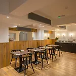 Pelican London Hotel&Residence