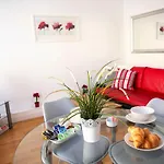 Apartment 1, Opera House(Second Floor)