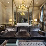 Blakes Hotel