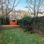 Stylish Flat With Garden In Notting Hill