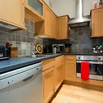 Bright And Beautiful 2 Bed Flat Near Hyde Park