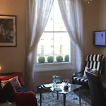 Carlton Kensington Apartments
