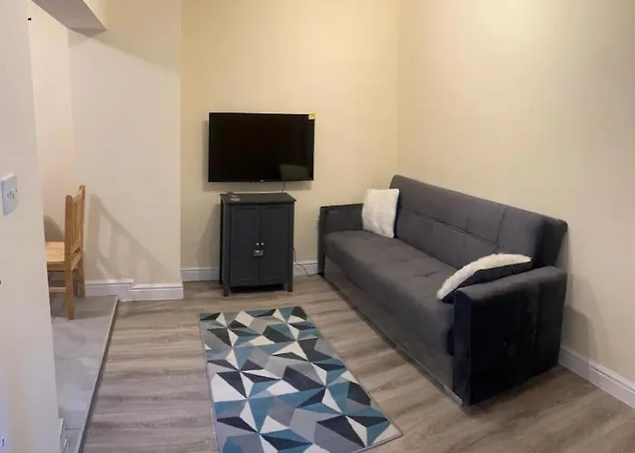 Flat 11 Brixton Hill, 1 Bedroom, 1 Bathroom Flat