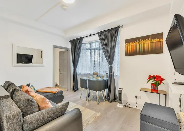 Central London, Near Marble Arch, Oxford Street, Mayfair, One Bedroom Apartment