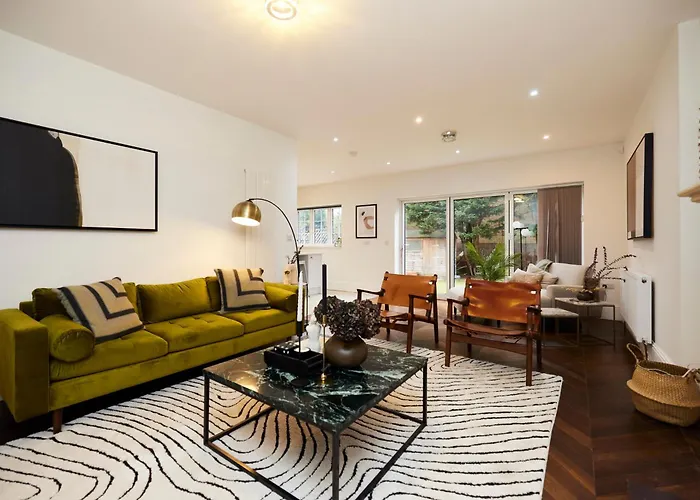 The Redbridge Sanctuary - Spacious 3Bdr House With Garden