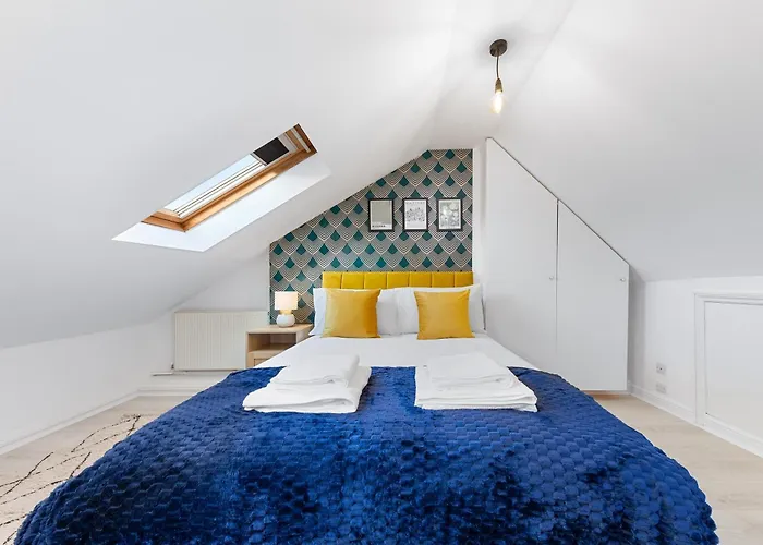 The Holloway Suite - 1Br Modern Apartment