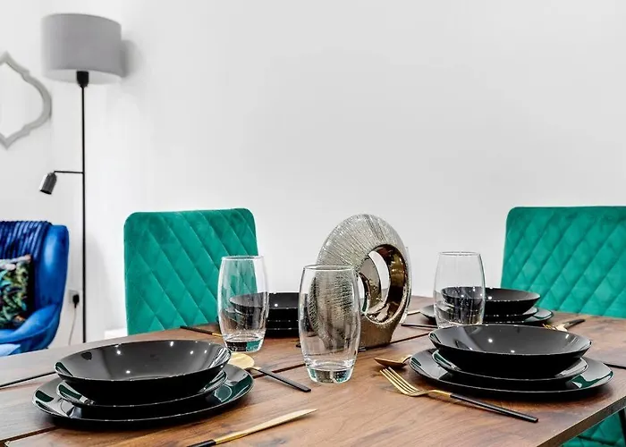Massive West London 7 Bed Modern