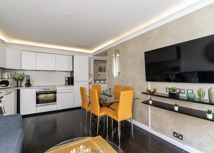 Elegant 3 Bedrooms Apartment Near Hyde Park & Oxford St