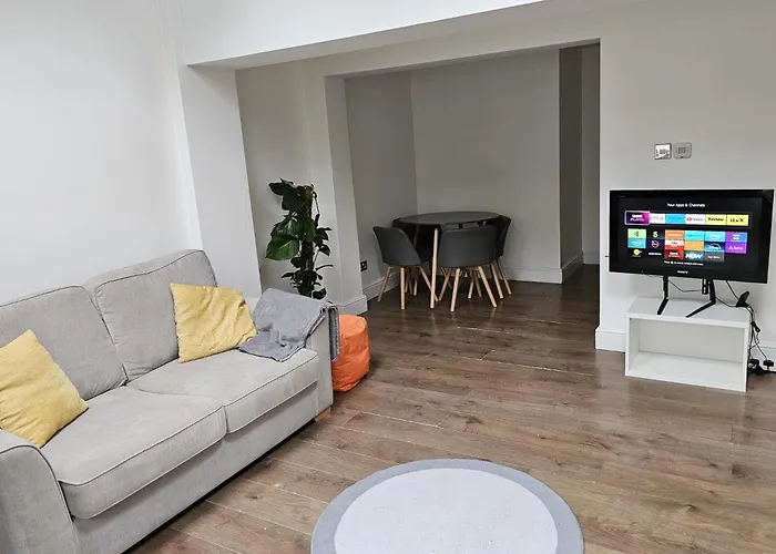 Beautiful Garden Flat Near Central London