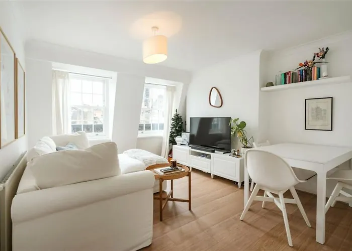 Top Floor Penthouse Green Park Mayfair 2 Super King Beds