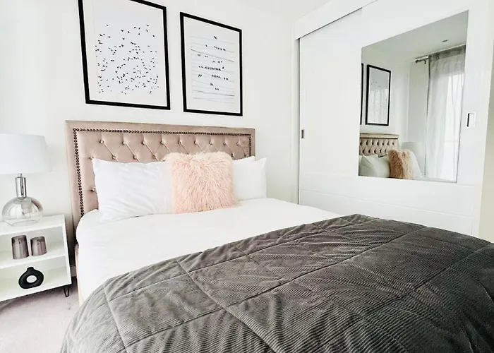 Modern Apartment - Prime Location For Business & Family Trip - Quick Tube Access
