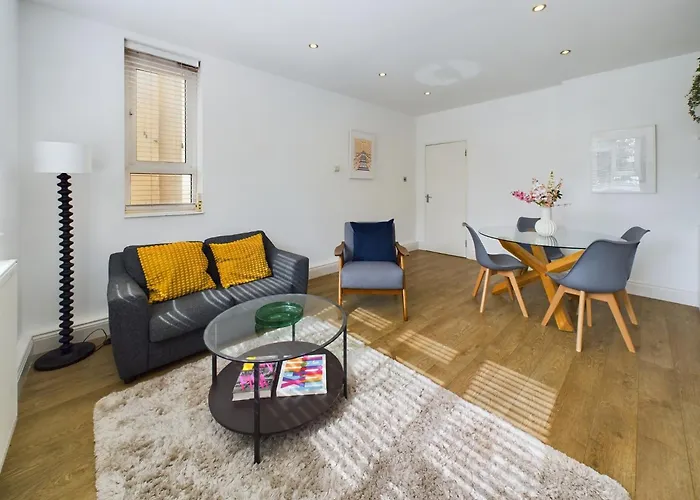 The Earl\'S Court Hideaway - Warm 3Bdr House