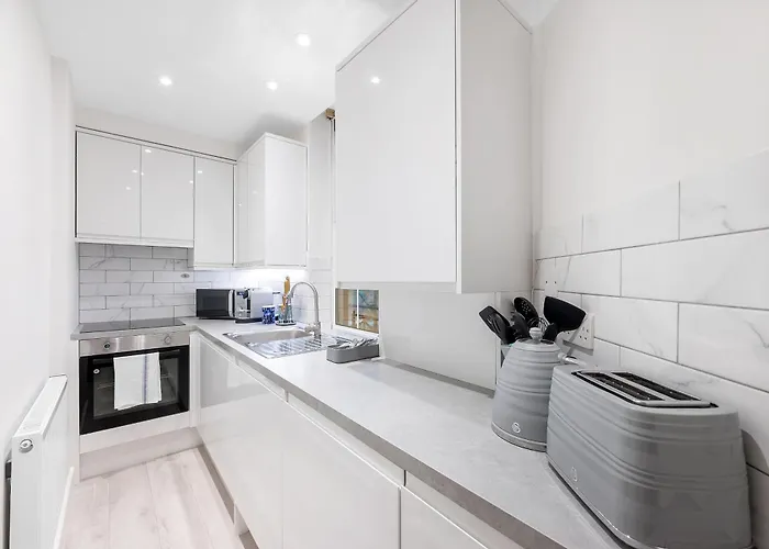 1 Bed Flat In South Kensington