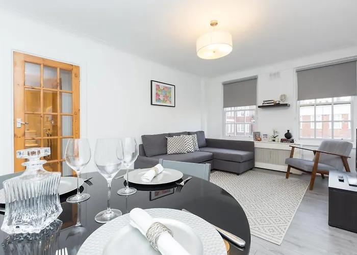 Stylish Paddington Flat -Modern And Spacious