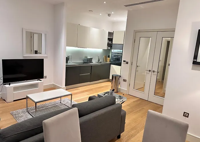 Contemporary Urban Retreat In Bank