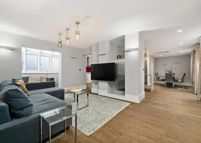 Spacious Apartment in Marylebone
