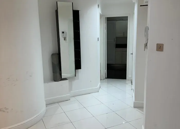 Modern 1 Bed Flat In Maida Vale