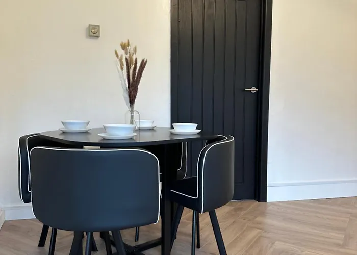 2 Bedroom Flat By London Bridge & The Shard