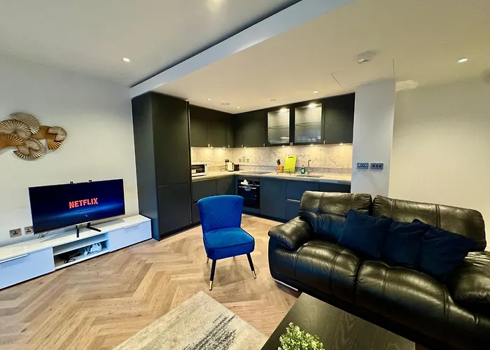 Spacious 2-Bedroom Apartment Near Paddington & Hyde Park