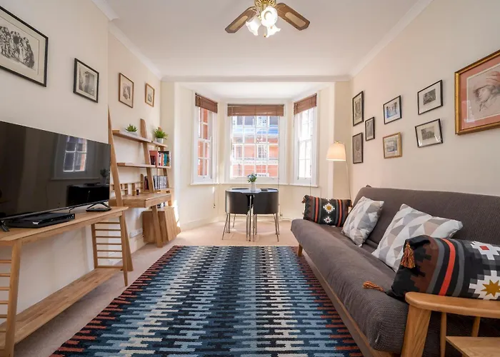 Elegant Bloomsbury Flat In Historic Central London Pass The Keys