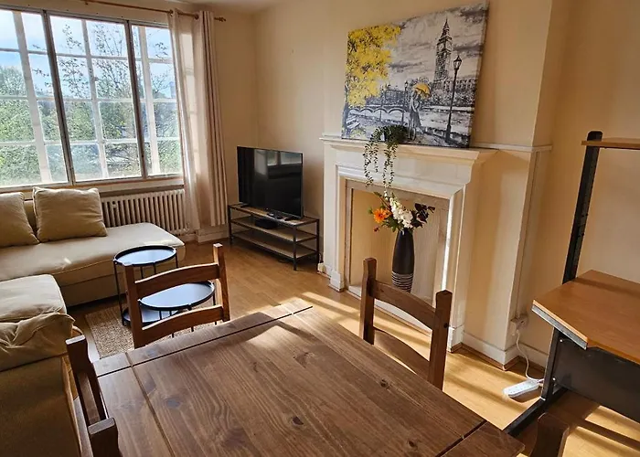 Elegant 1-Bed Flat, Sleeps 5, London Nw6 - 5 Mins To Jubilee, Bakerloo & Overground Lines