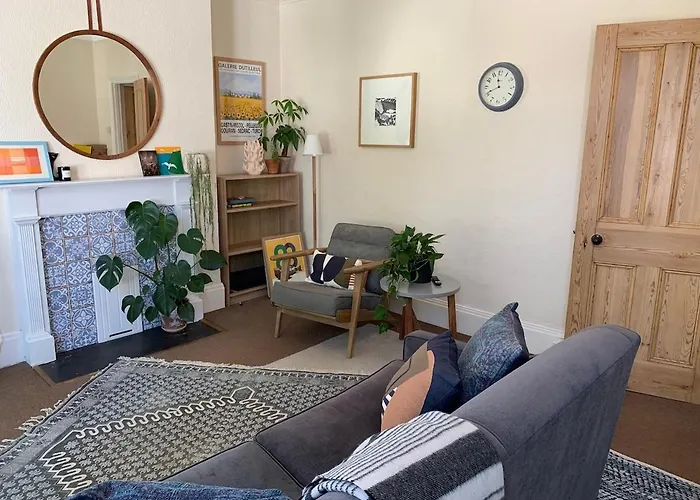 Entire Apartment By Northcote Road