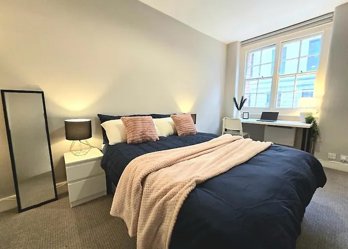 2Br Gem Stylish & Spacious Kings Cross Flat