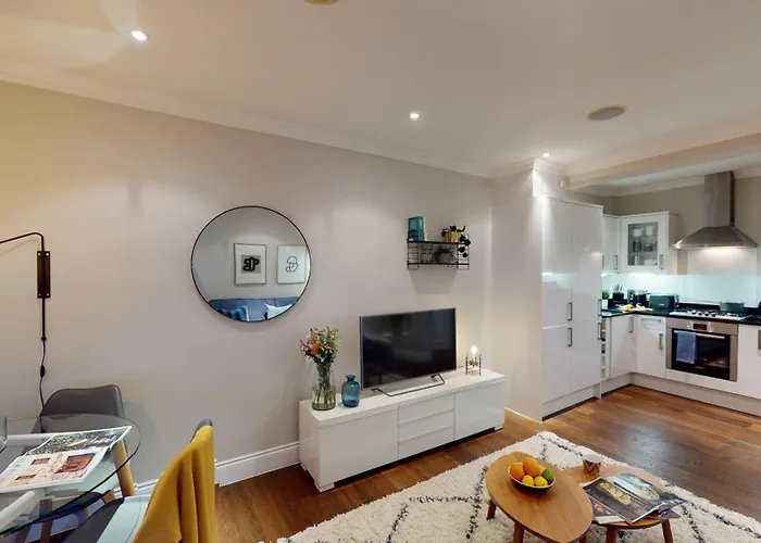 Madison Hill - White Hill House 3 - 1 Bedroom Flat