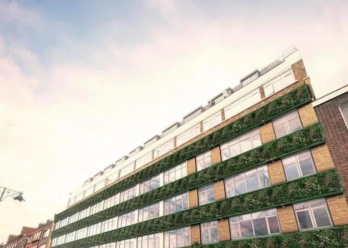 Hampton By Hilton London City