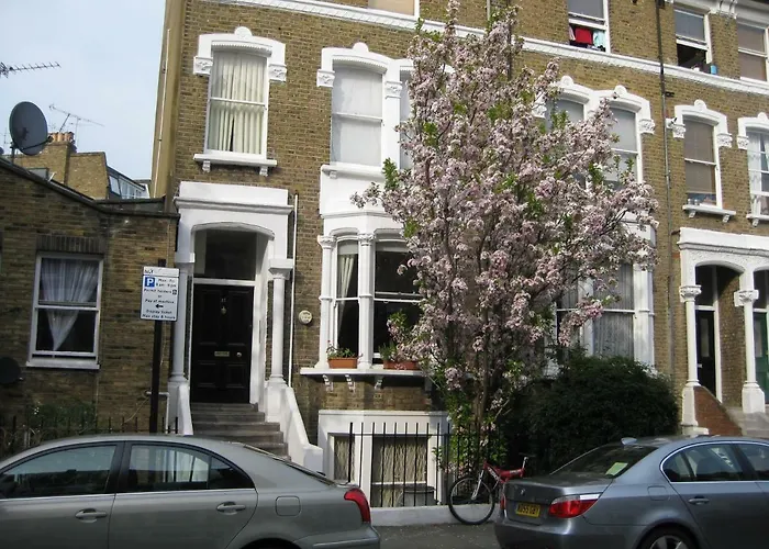 Olympia W14 Two-Bedroom Apartment