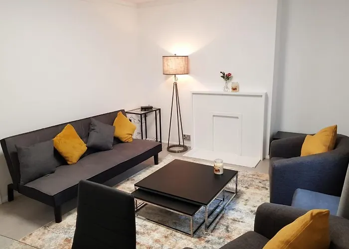 Finchley Road Apartment
