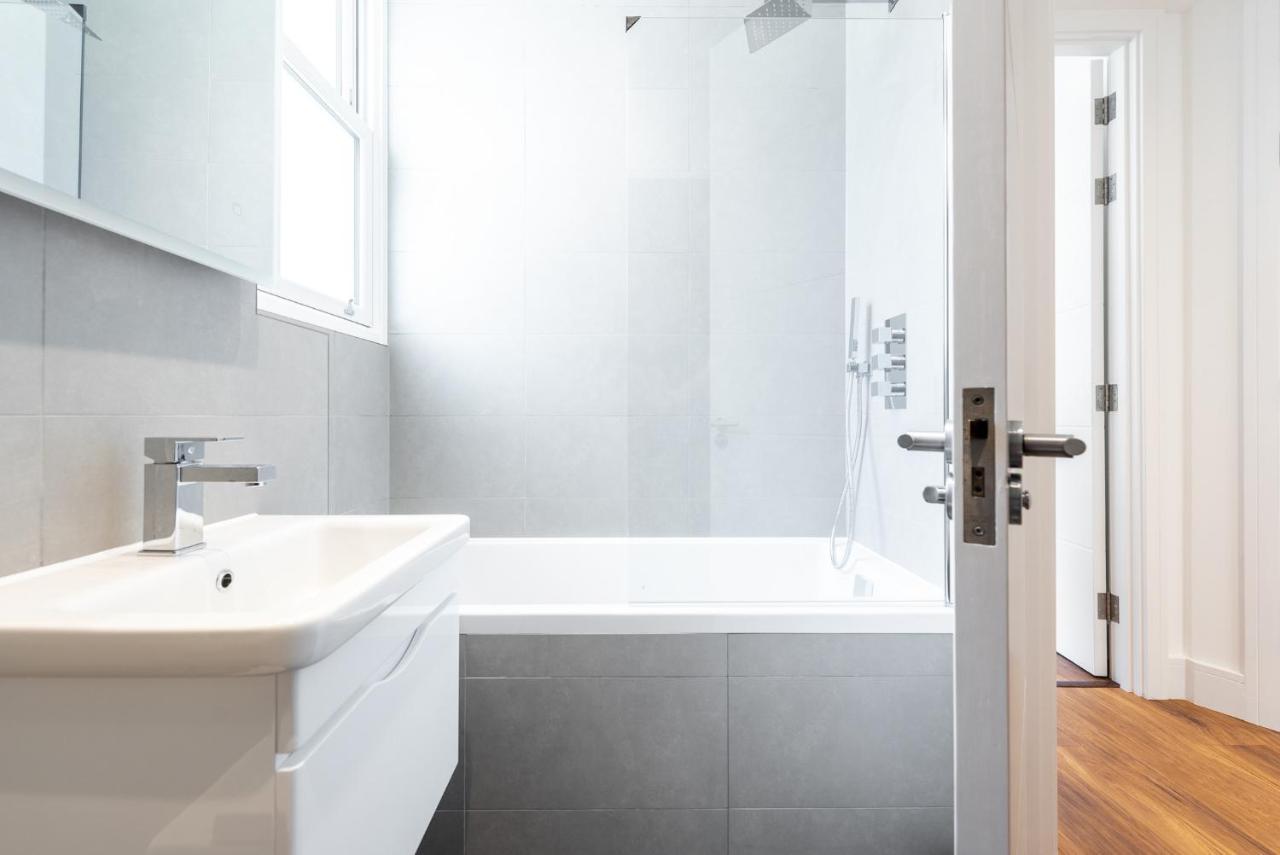 Hyde Park Apartment London