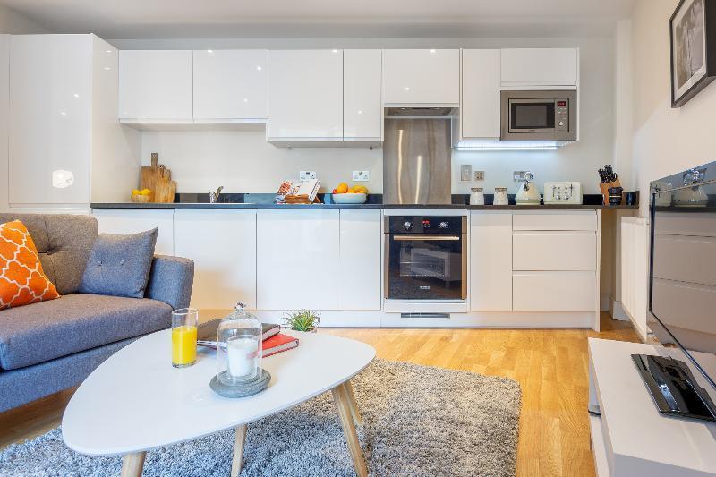 Luxurious Canary Gateway Serviced 4* London