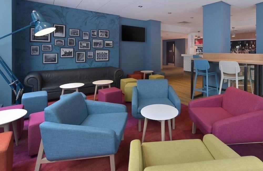 Hotel Travelodge Waterloo 3*