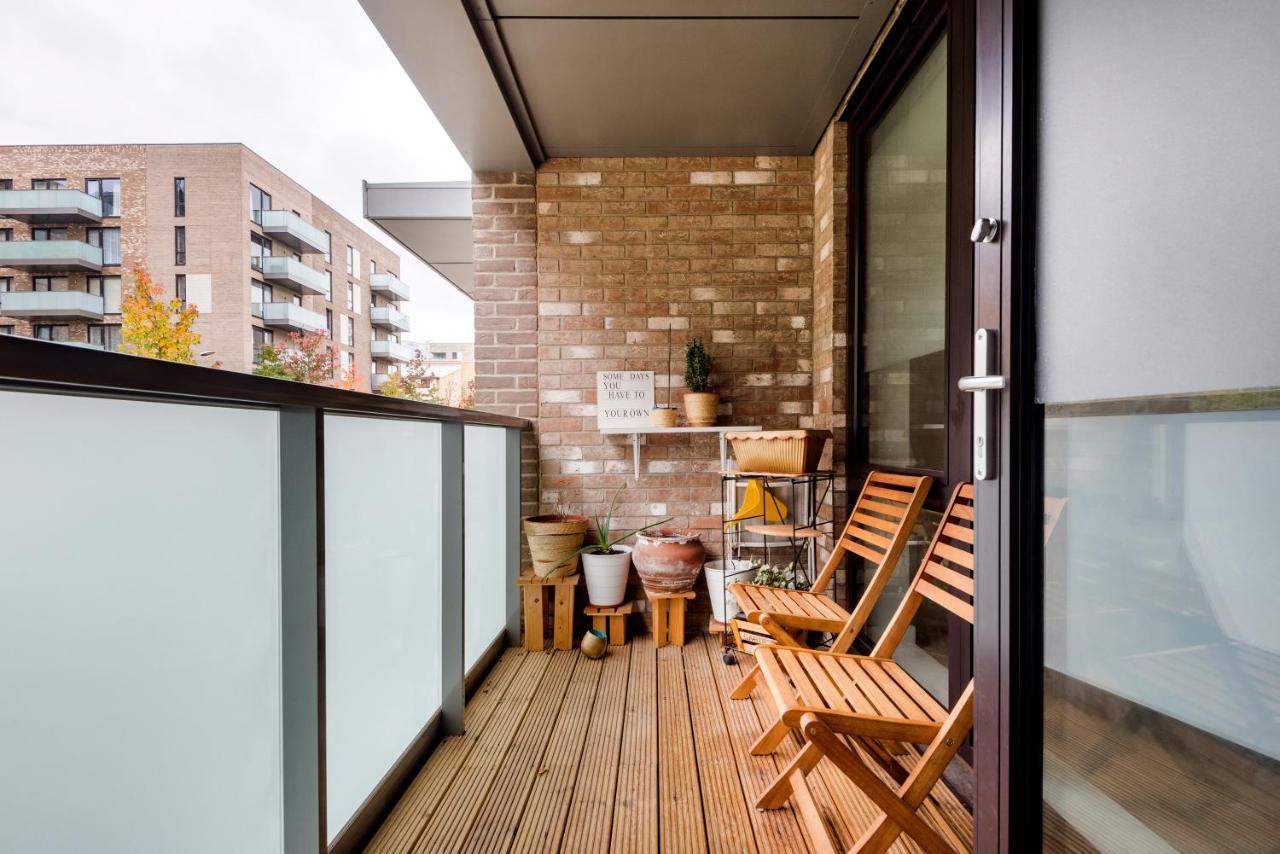 Bright & Comfy In Canary Wharf O2 Excel Apartment *