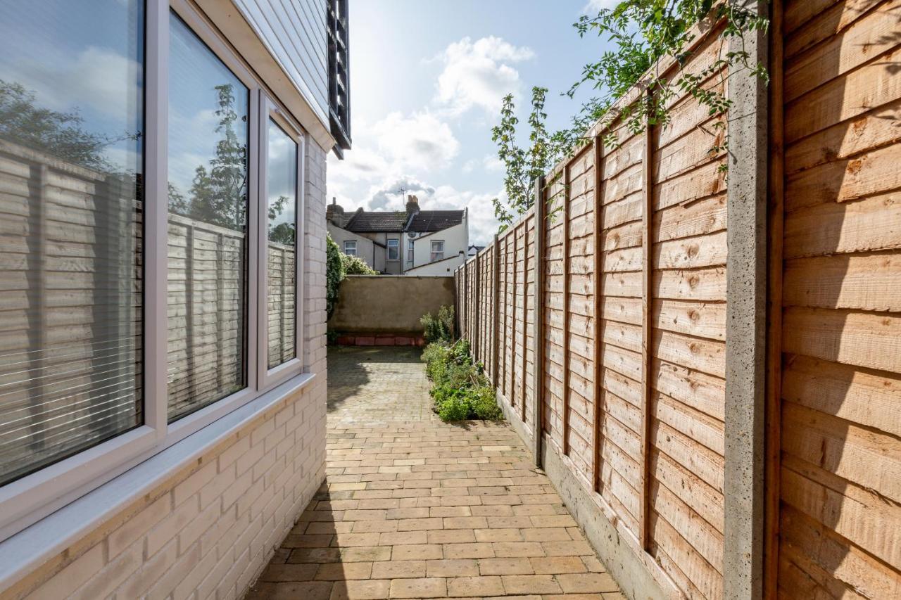 2 Bedrooms Serviced Excel Exhibition Centre, O2 Arena, Stratford Olympic City, Forest Gate, Central Appartement Londen
