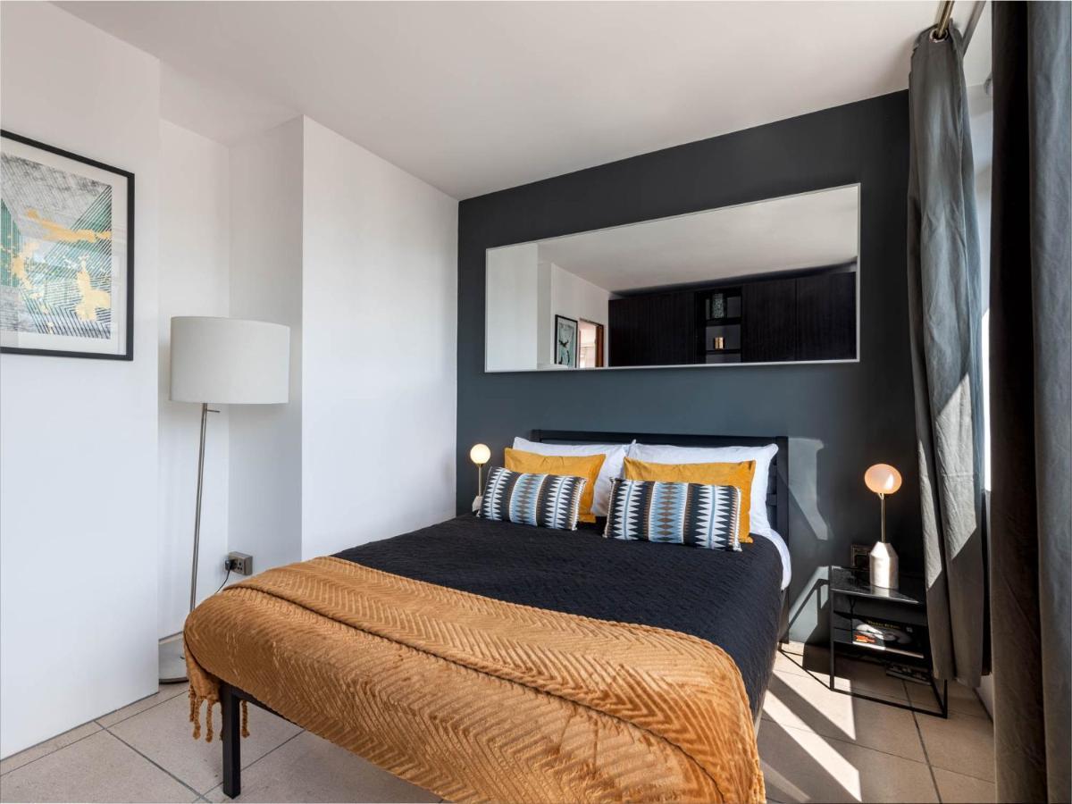 Apartment D8 - Hoxton Square Penthouse *