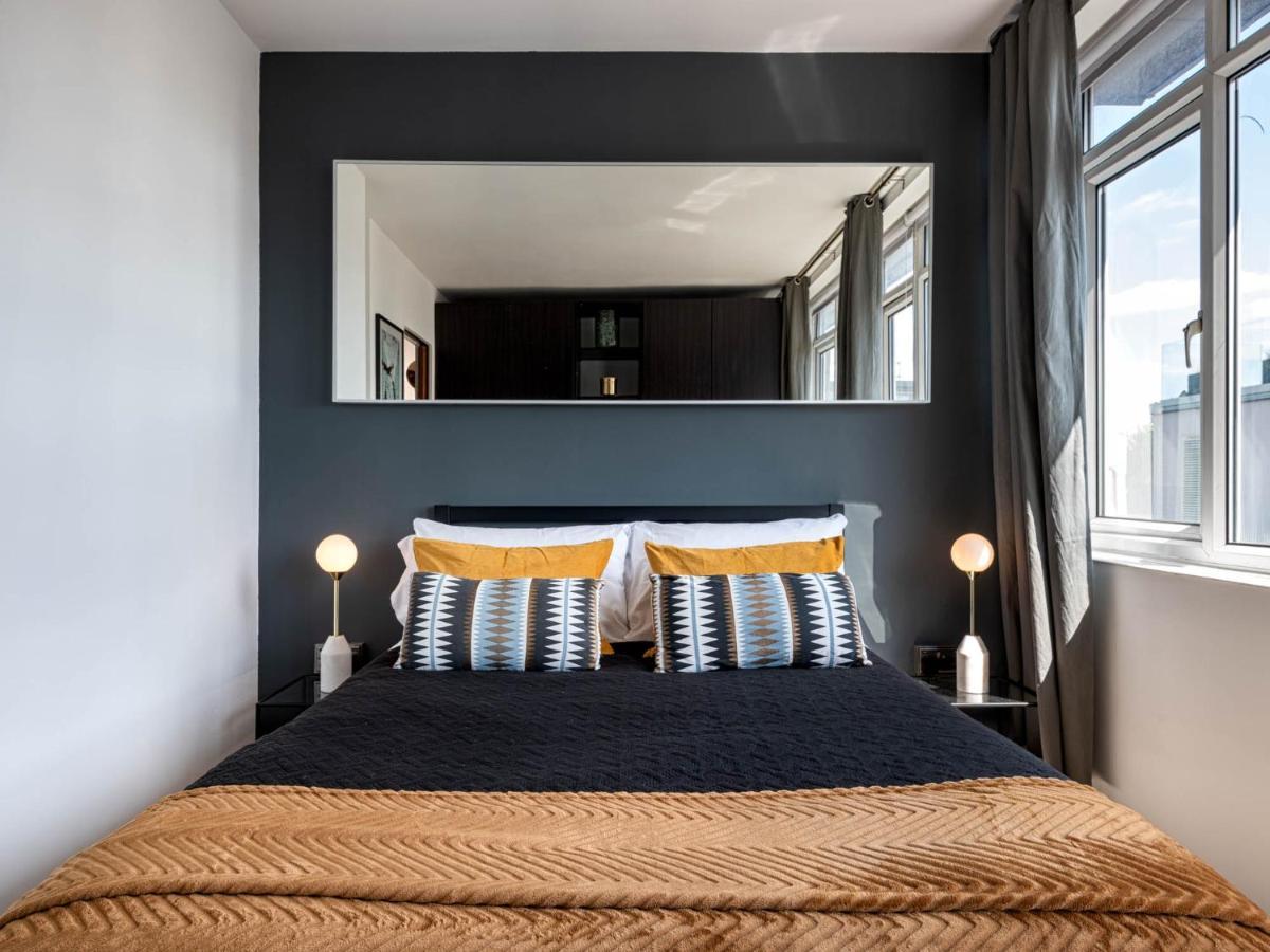 D8 - Hoxton Square Penthouse * London