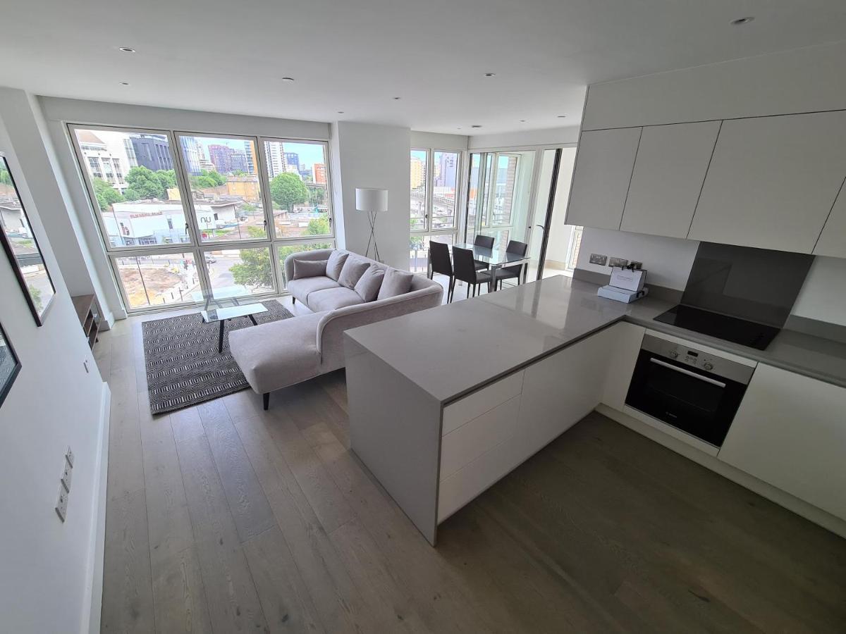 Greenwich Luxury O2 Apartment *