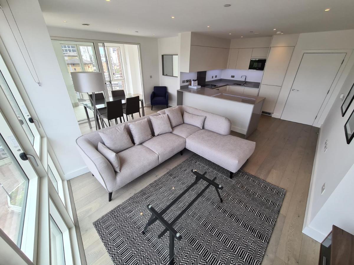 Greenwich Luxury O2 Apartment