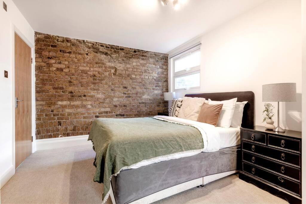 Penthouse Loft With Roof Terrace Not For Events Or Parties * London