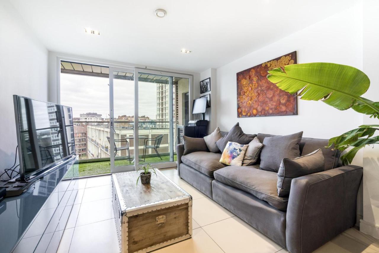 1br Penthouse Flat In East Apartment London